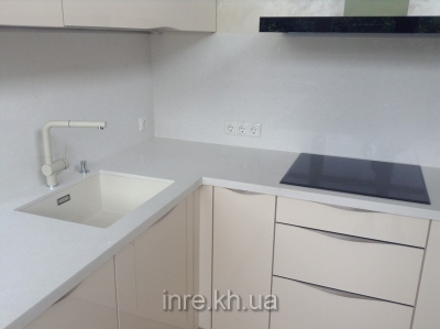    .  Caesarstone